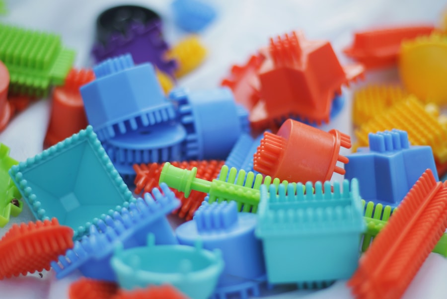 Renkli plastik oyuncaklar - plastik enjeksiyon ürün çeşitliliği